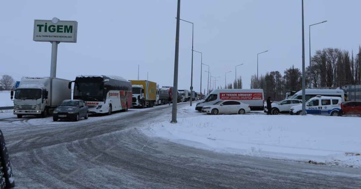 3 şehirler arası yolu tipi vurdu!