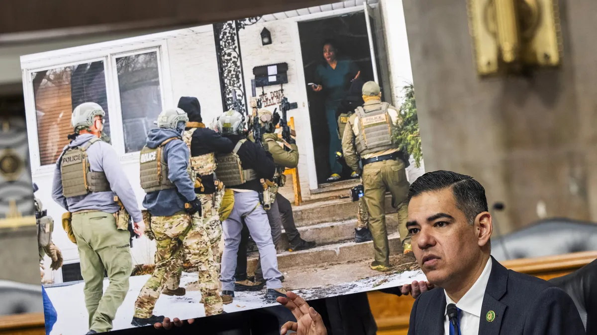 ABD’de ICE krizi: Güvenli silah kullanımı dersleri kaldırıldı mı?