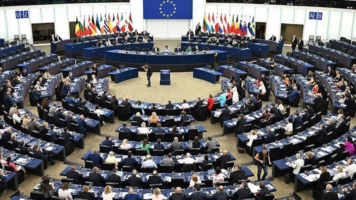 AP’den soruşturma çağrısı! TikTok “Epstein dosyaları”nı sansürledi mi?