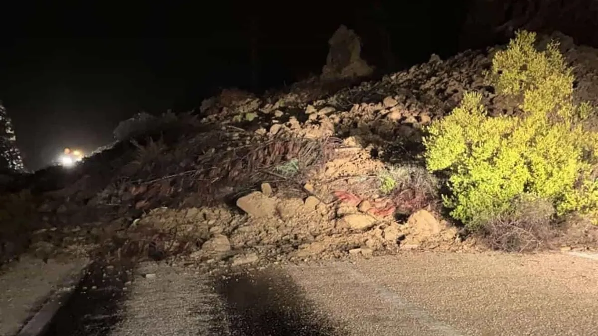 Adana’da 3 ilçeyi birbirine bağlayan yol kapandı