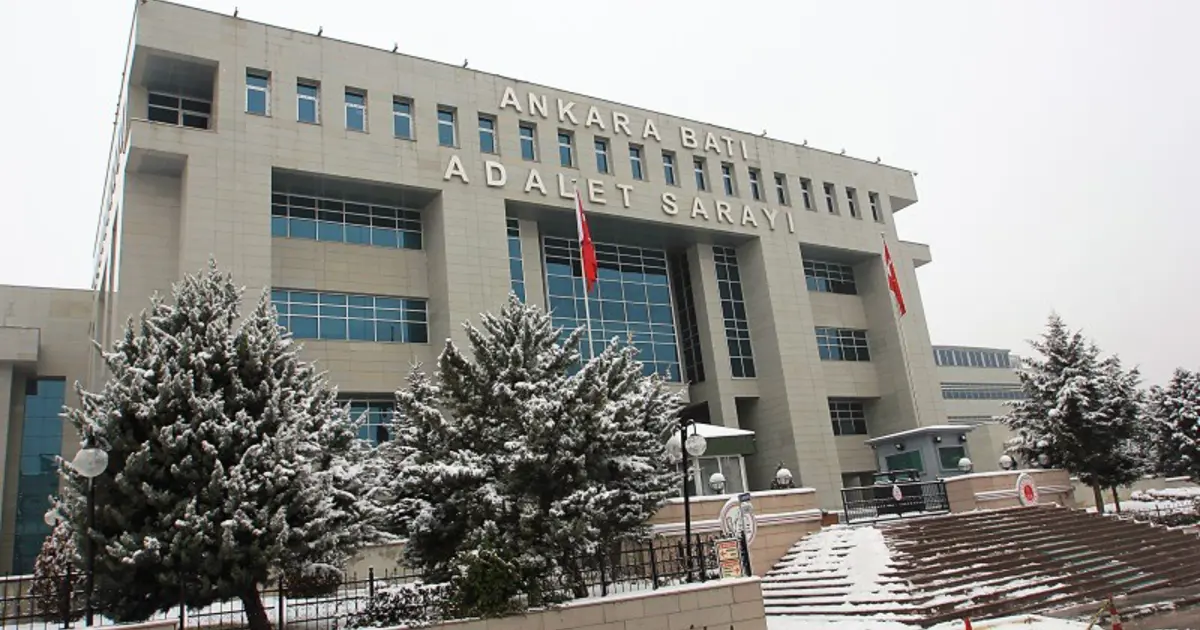 Adres bu sefer Ankara. Adliye memuru altınları çaldı