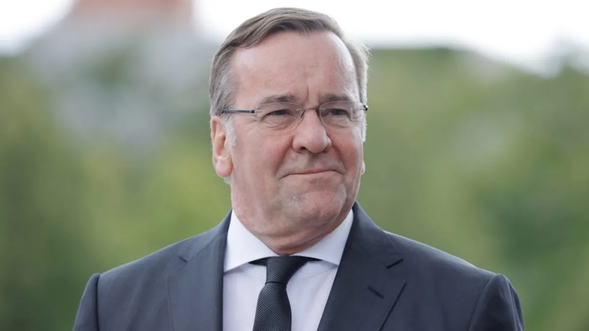 Alman Bakan’dan övgü dolu sözler: NATO’nun merkezinde Türkiye var!