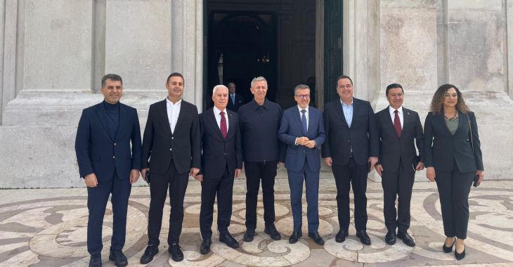 Başkan Bozbey Avrupa’da tarihi kent modelini inceledi