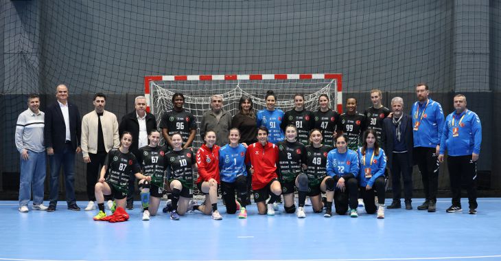 Bursa Büyükşehir Belediyespor sezonu zirvede tamamladı