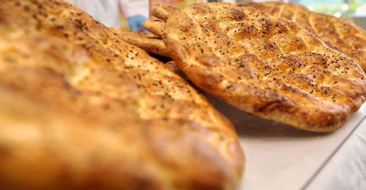 Bursa’da 450 gramlık BESAŞ Ramazan pidesi 25 TL
