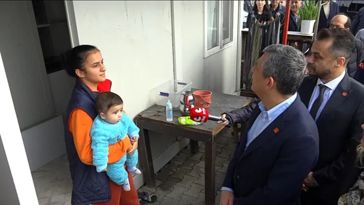 CHP’nin depremzede aile üzerinden algısı çöktü! ‘Mağduruz’ dedi üzerlerine kayıtlı 3 araç çıktı