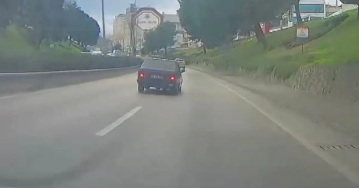 Çocukların üzerine araç sürdü, hiçbir şey olmamış gibi devam etti.. O anlar kamerada