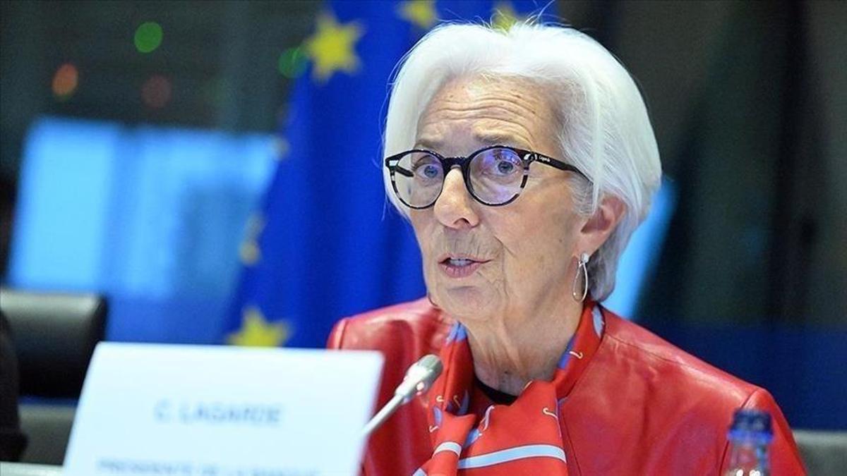 ECB Başkanı Lagarde’dan istifa iddialarına yanıt: Görevimin başındayım