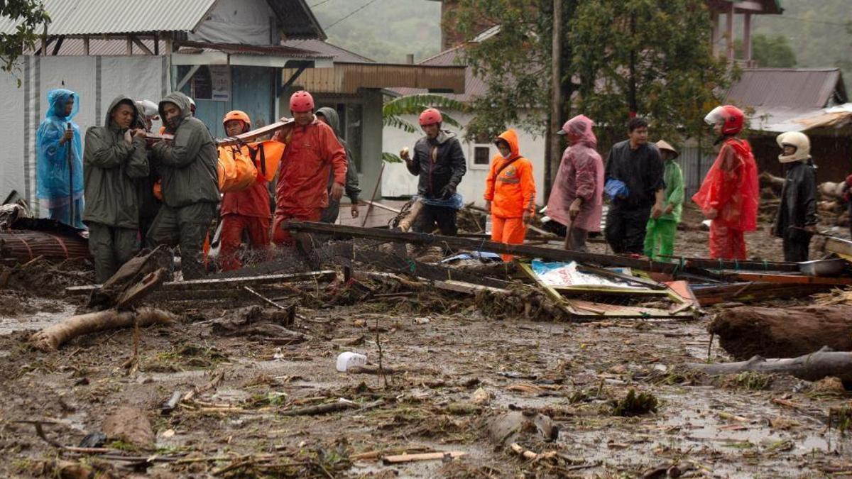 Endonezya’daki felakette can kaybı 85’e yükseldi