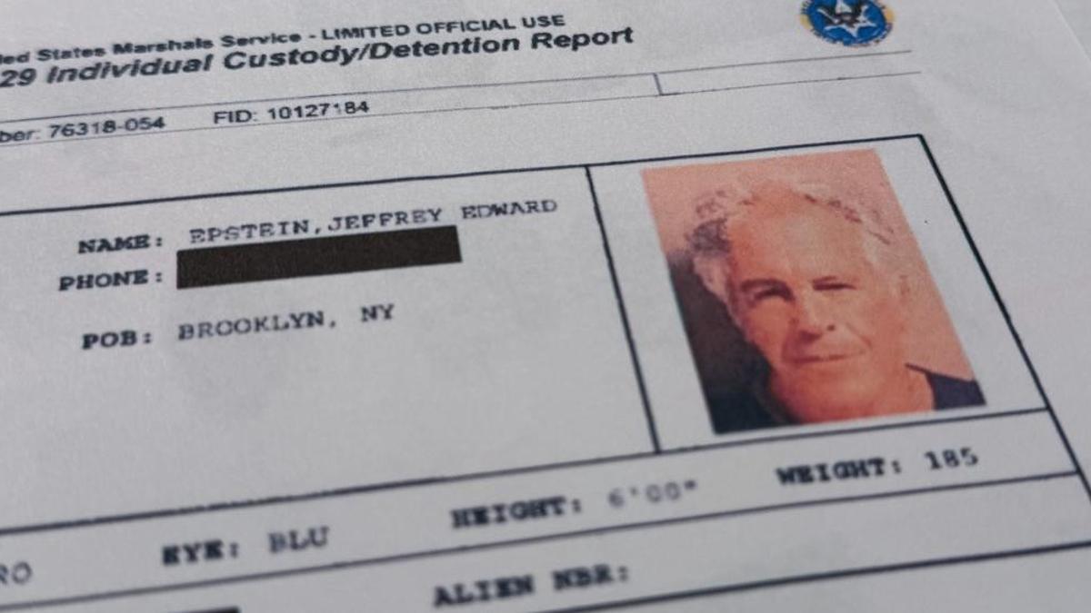 Epstein Dosyaları Açıldıkça, Yer Yerinden Oynuyor! Dehşete Düşüren Detaylar: “Sana Bebek Getireyim mi?” Mesajı Ortaya Çıktı! CIA’in İşkence Uçağını da İstemiş…