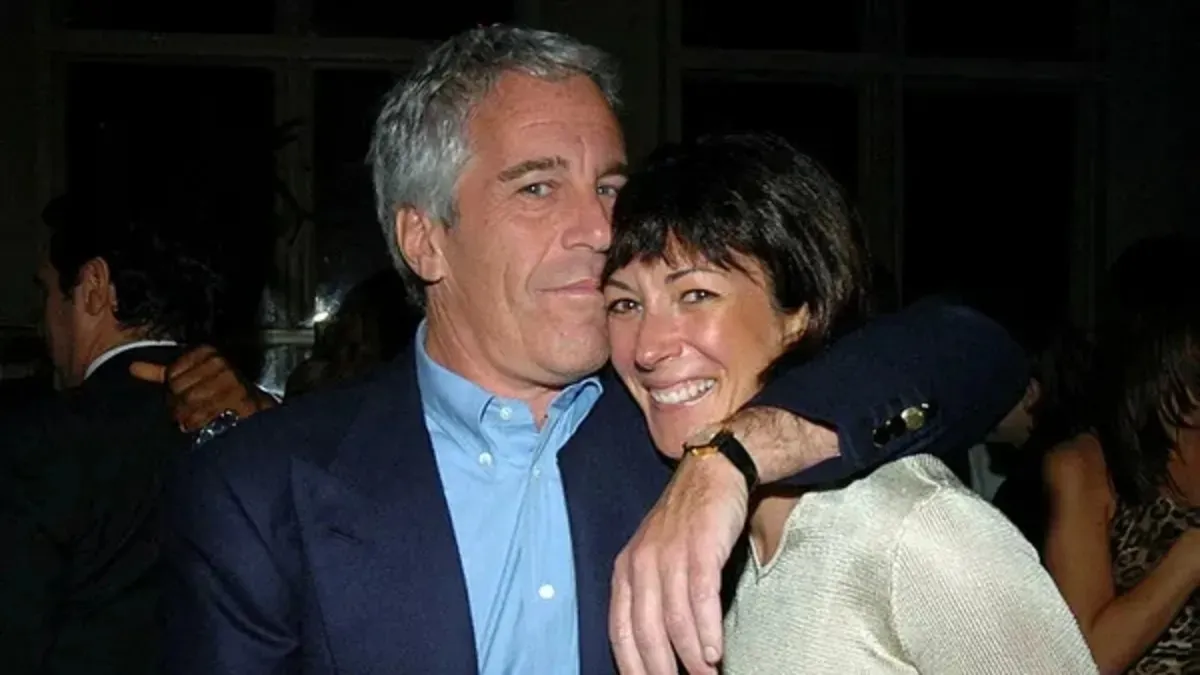 Epstein skandalında Almanya bağlantısı! Suç ortağı Maxwell’in “basın kartı” maskesi ifşa oldu!