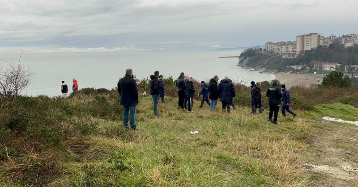 Eşyaları deniz kenarında bulundu