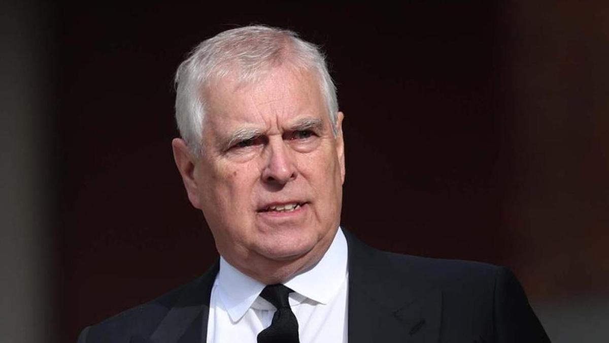 Gözaltına alınan İngiltere’nin eski prensi Andrew serbest bırakıldı