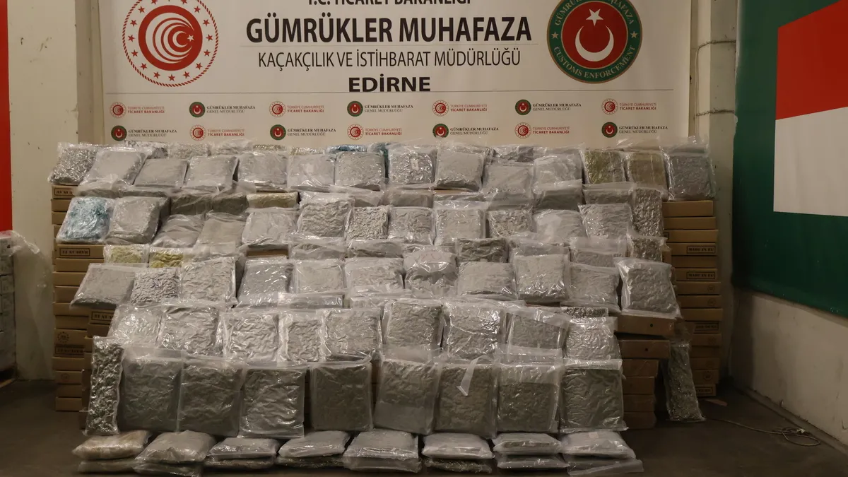 Gümrük Muhafaza birimleri 4,6 milyar liralık uyuşturucu ele geçirdi