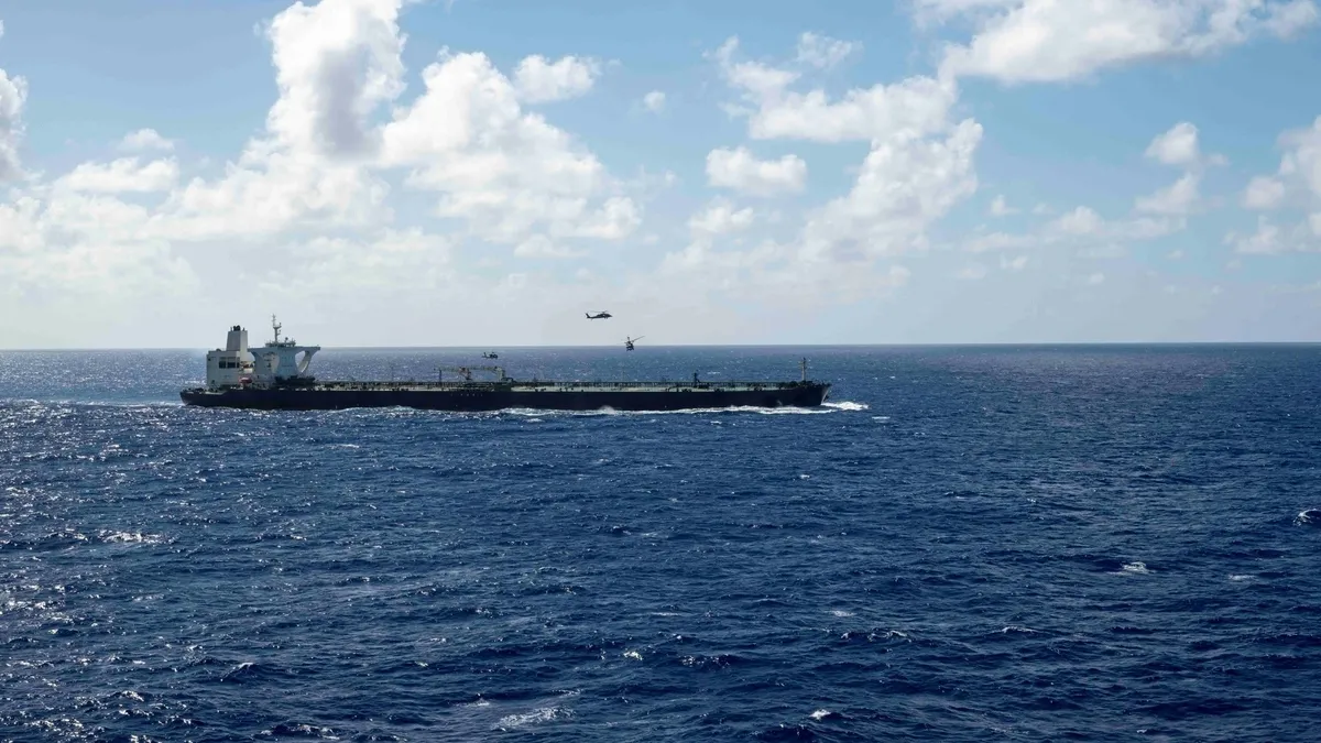 Hint Okyanusu’nda gerilim! ABD’nin adım adım takip ettiği tankere el konuldu