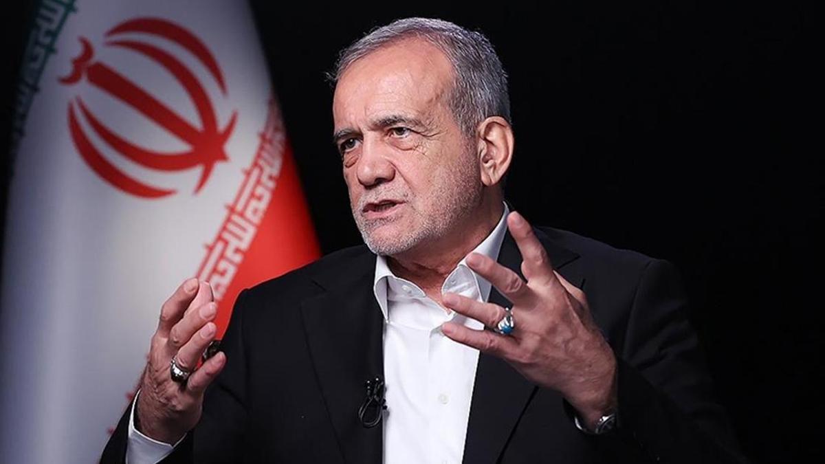 İran Cumhurbaşkanı’ndan “komşu ülke” uyarısı