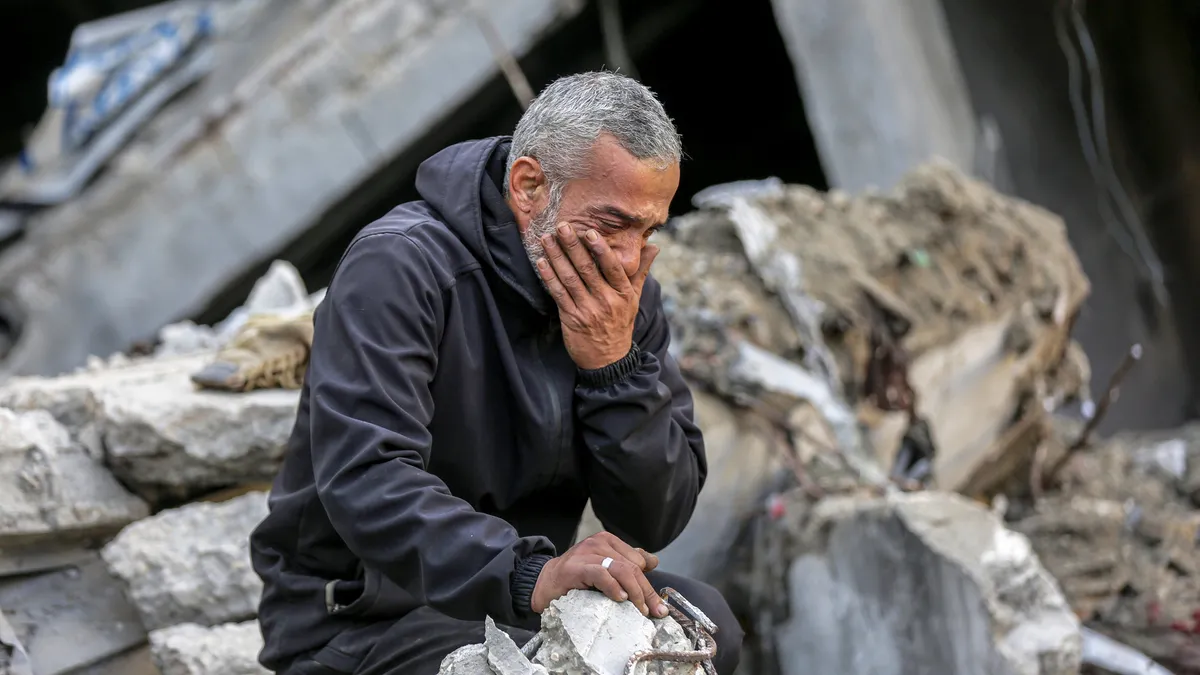 İsrail işgal güçlerinden Gazze’ye hava saldırısı
