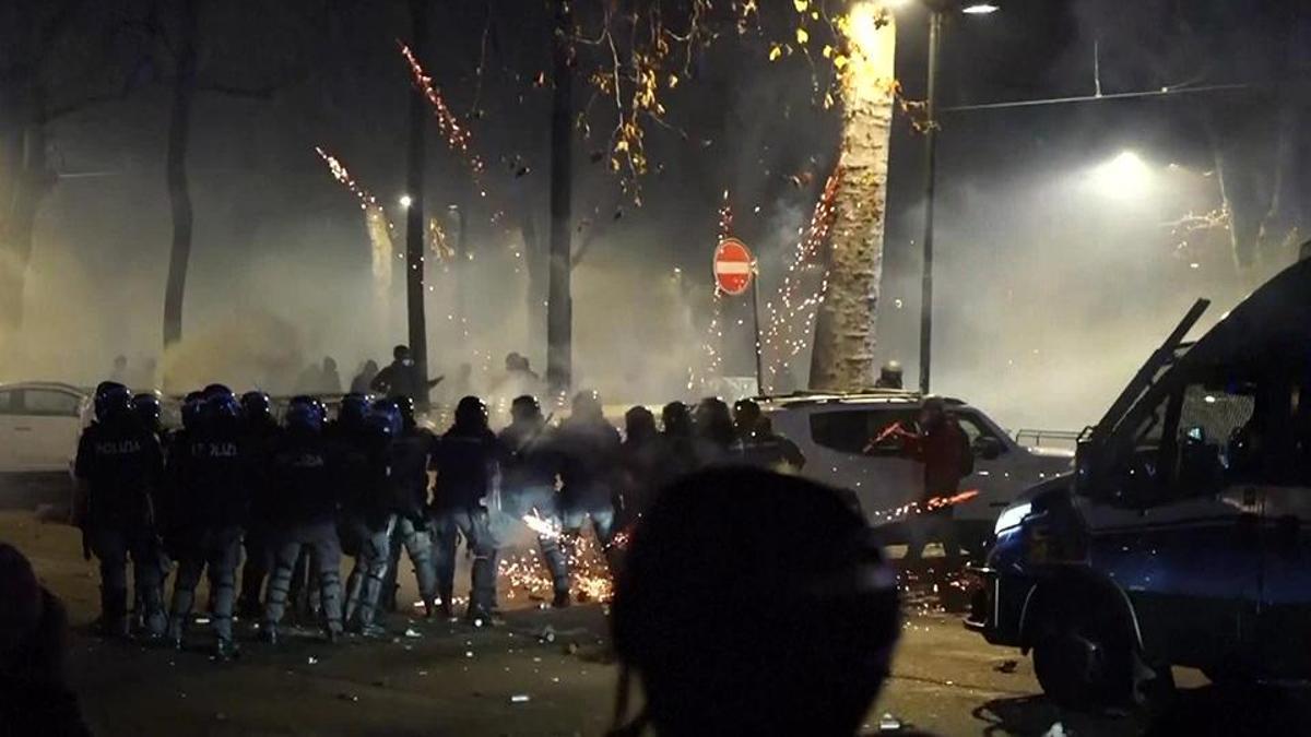 İtalya’da kültür merkezi krizi: Çatışma çıktı, 11 kişi yaralandı