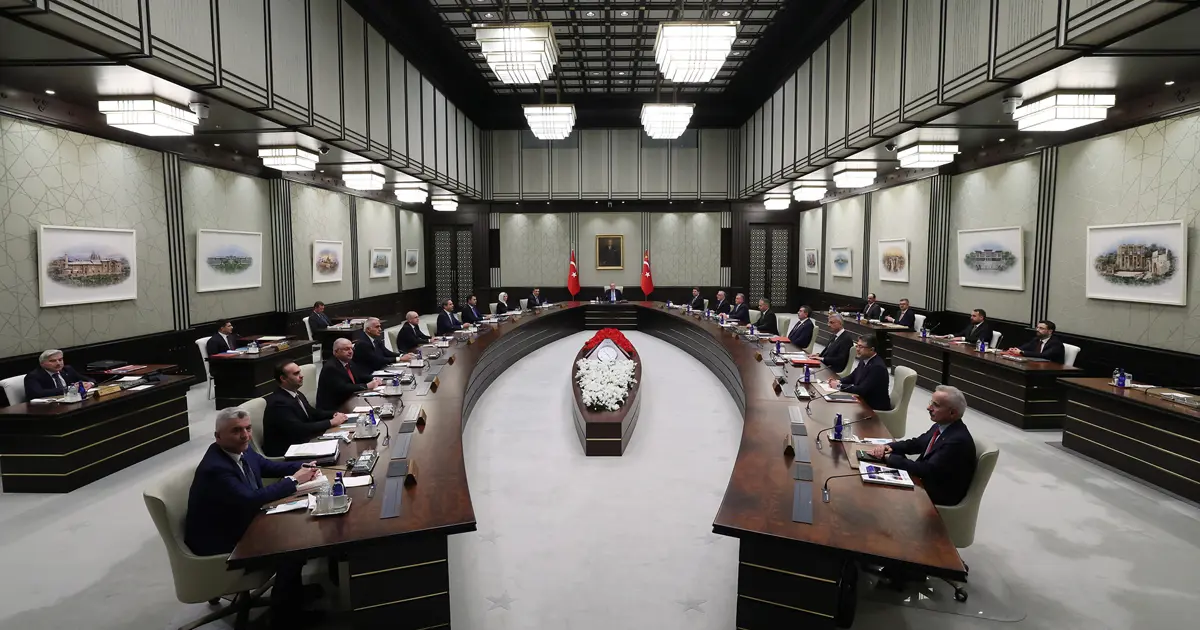 Kabinede değişim. İçişleri ve Adalet bakanları değişti