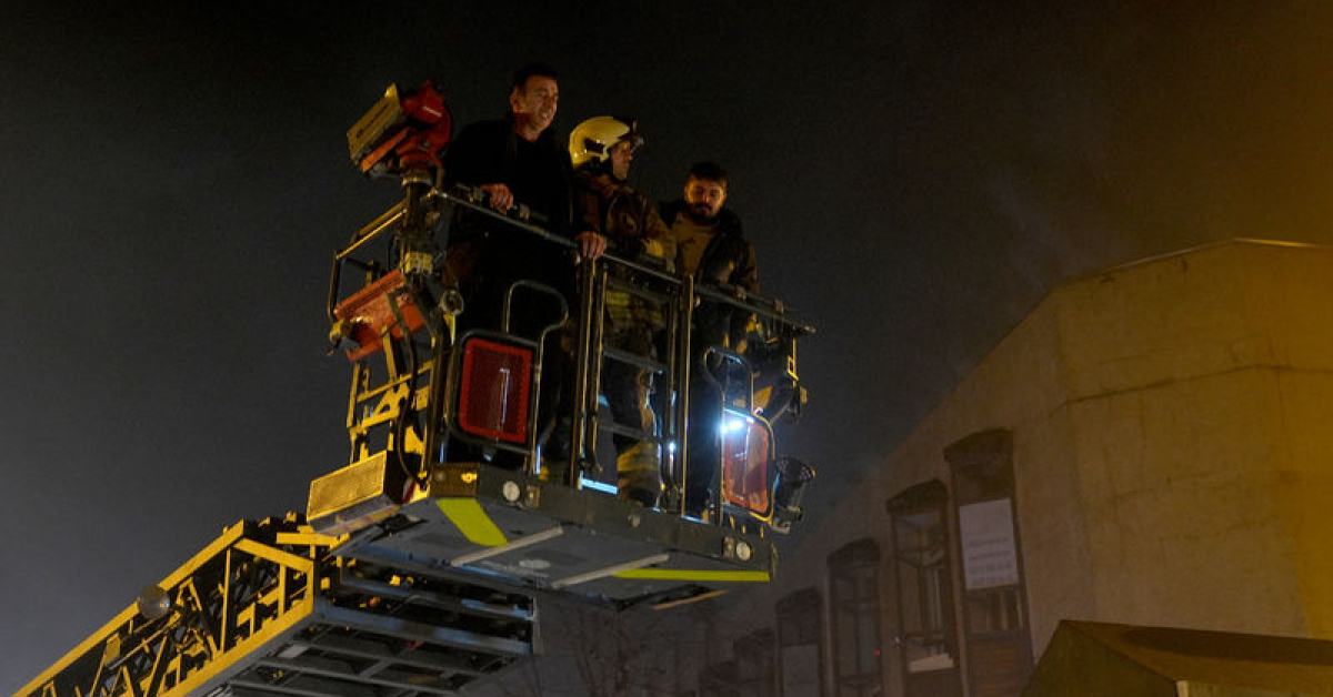 Kağıthane’de iş hanı yangını: 11 kişi kurtarıldı