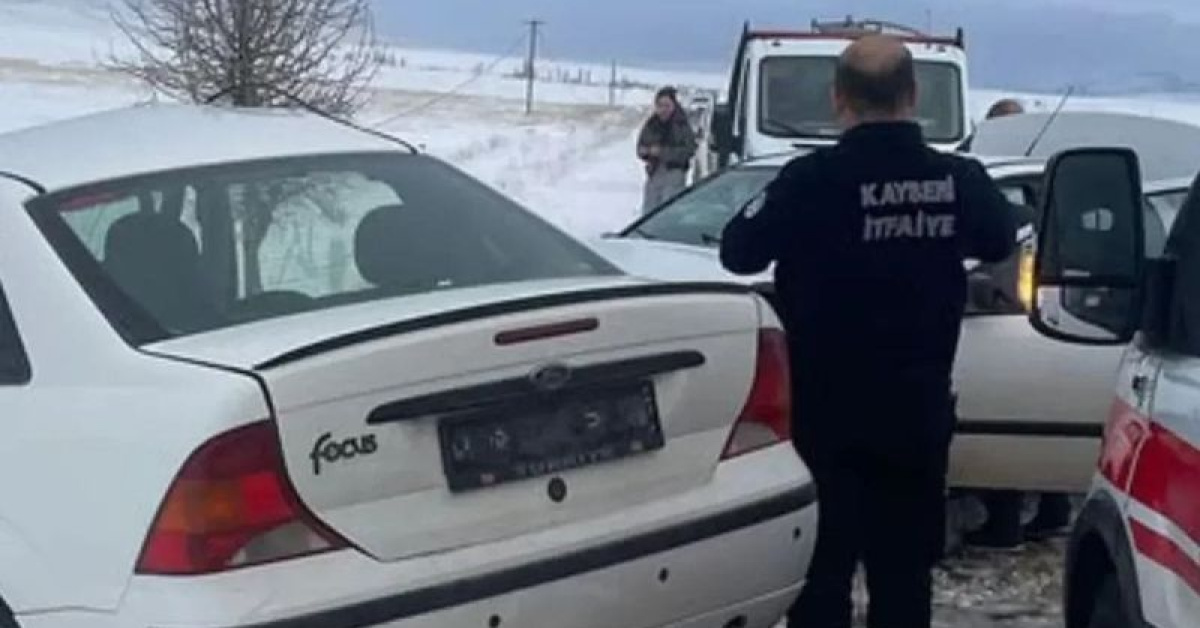 Kayseri’de iki otomobil çarpıştı: 1 ölü, 1 yaralı