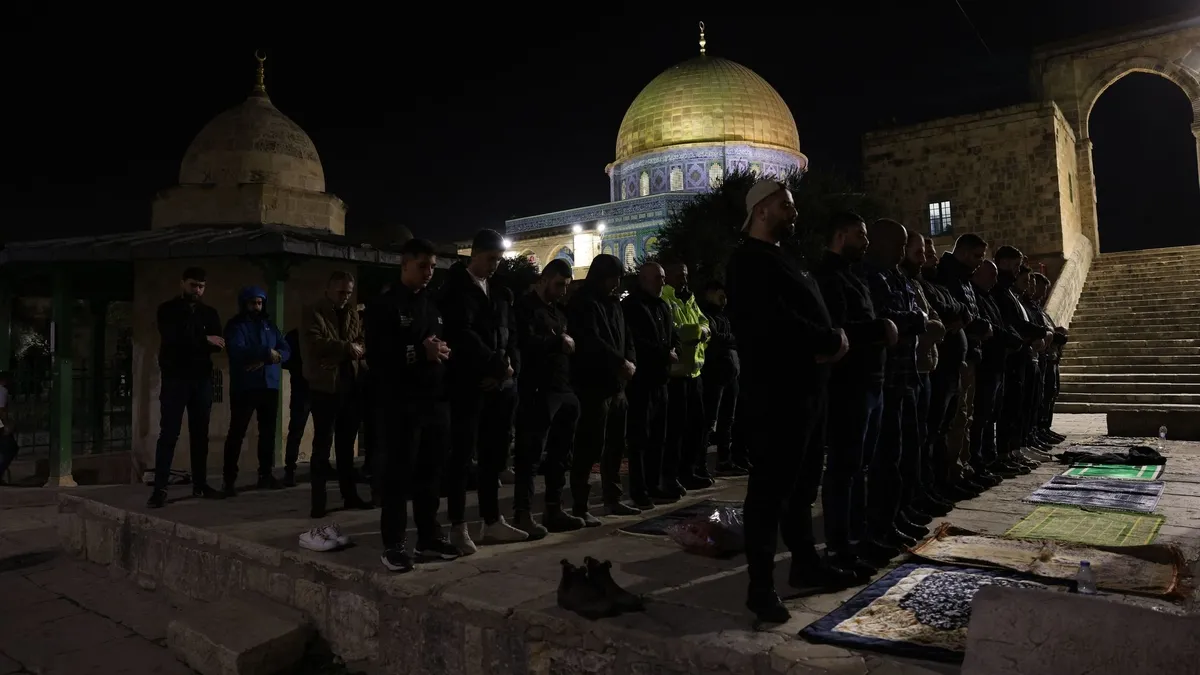 Kudüs’te Mescid-i Aksa’da Ramazan’ın ilk teravih namazı kılındı