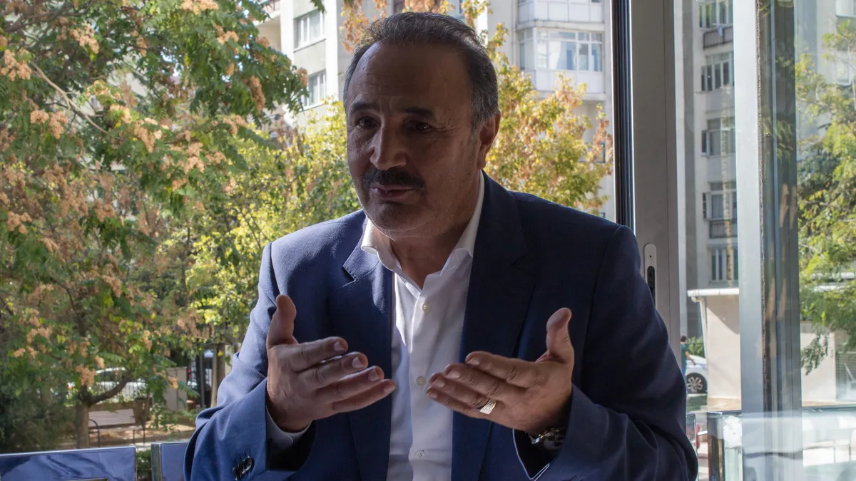 Mehmet Sevigen’den Özgür Özel’e sert sözler: CHP’ye hayırsız baba oldu