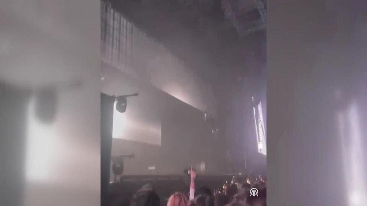 Sahne şovu faciaya dönüştü! İspanyol şarkıcı 20 metre yükseklikten yere çakıldı