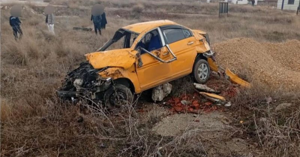 Şarampole devrilen araçta can verdi