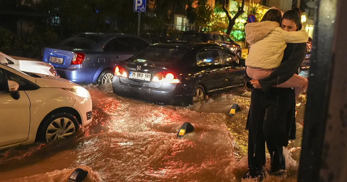 Sel, fırtına, heyelan, kar uyarısı. Çok kuvvetli yağacak