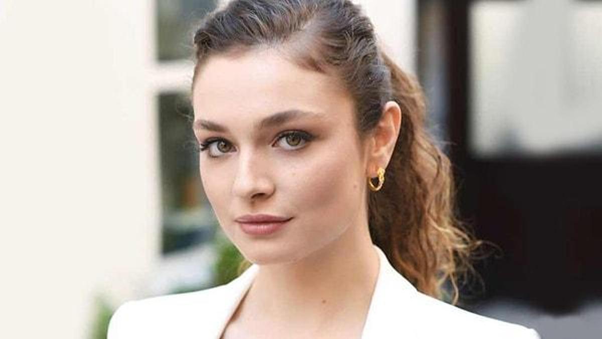 Serra Arıtürk’ün Yeni Yorumu: Melankoli