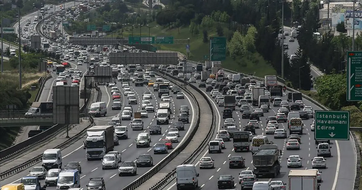 Trafik kanununda bu ayrıntılara dikkat edin. Ehliyet alınır, yeniden kursa bile gidilir