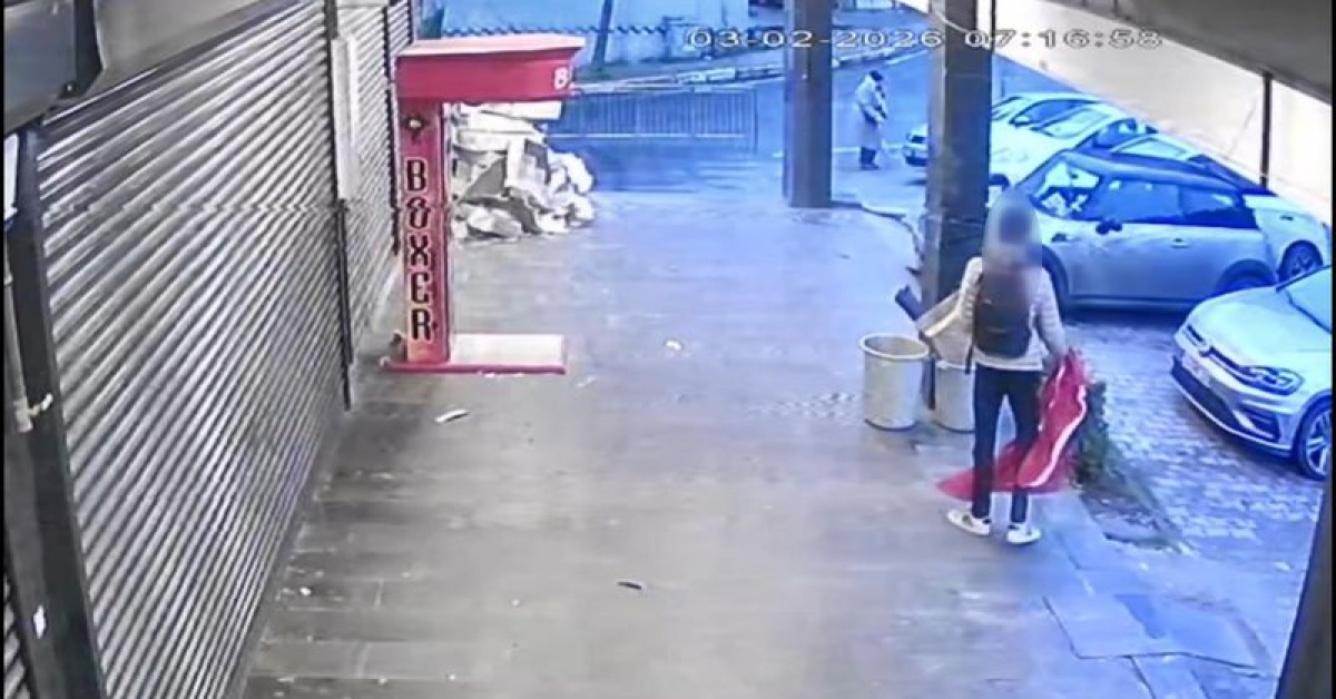Türk bayrağını söküp sürükledi, gözaltına alındı