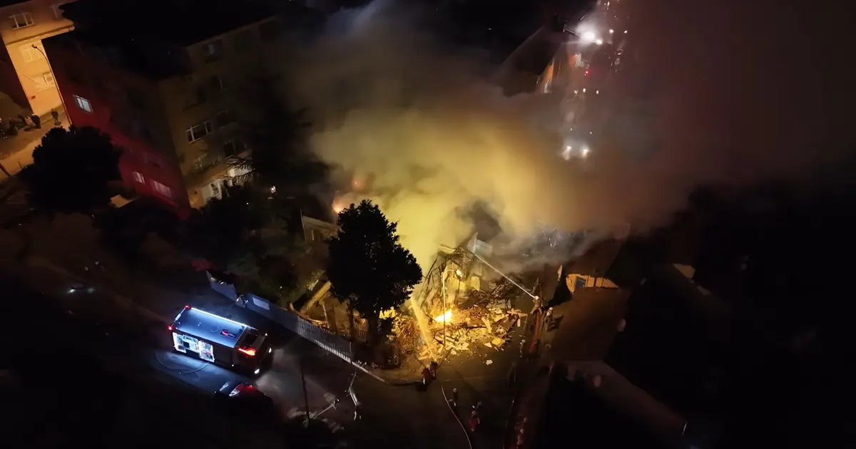 Üsküdar’da gece yarısı yangın paniği