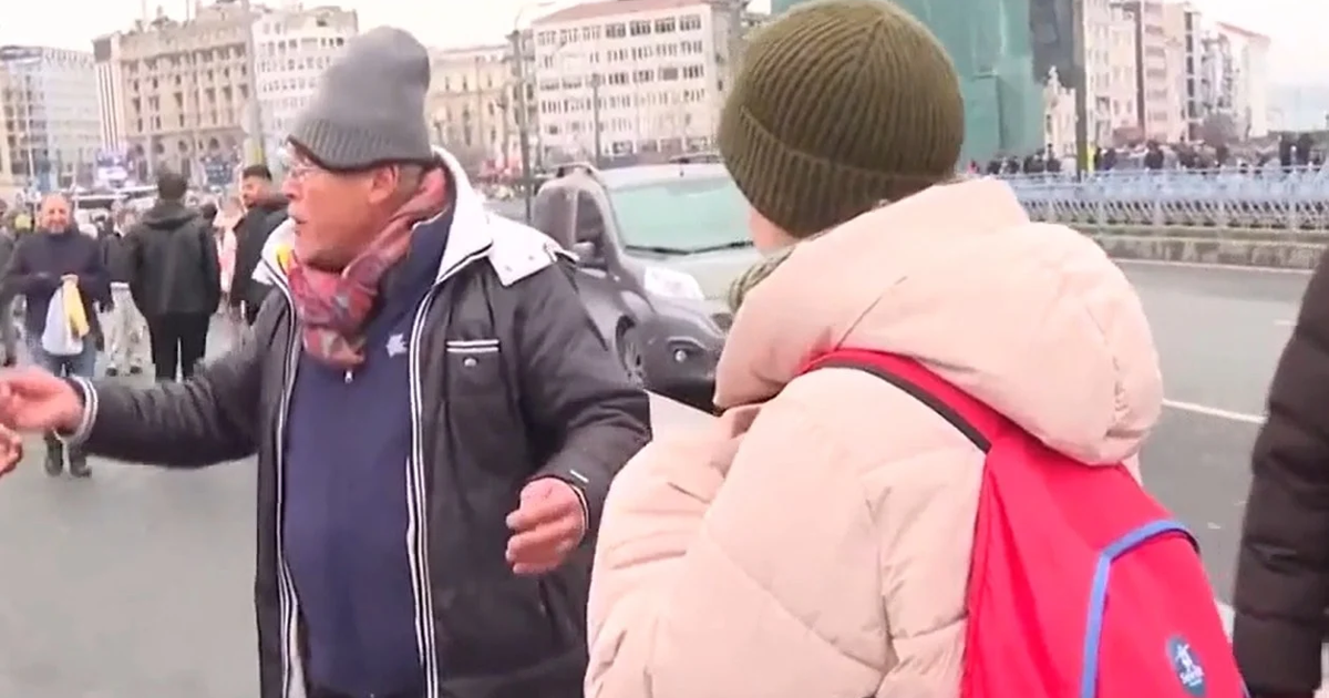 Veganım diyerek bir kova balığı denize döken kadın Bodrum’da da evlerini ateşe vermiş olabilir