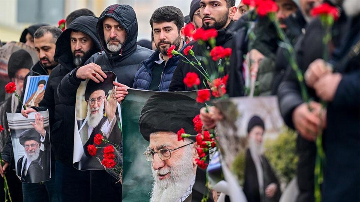 İran basını Hamaney’in nereye defnedileceğini duyurdu