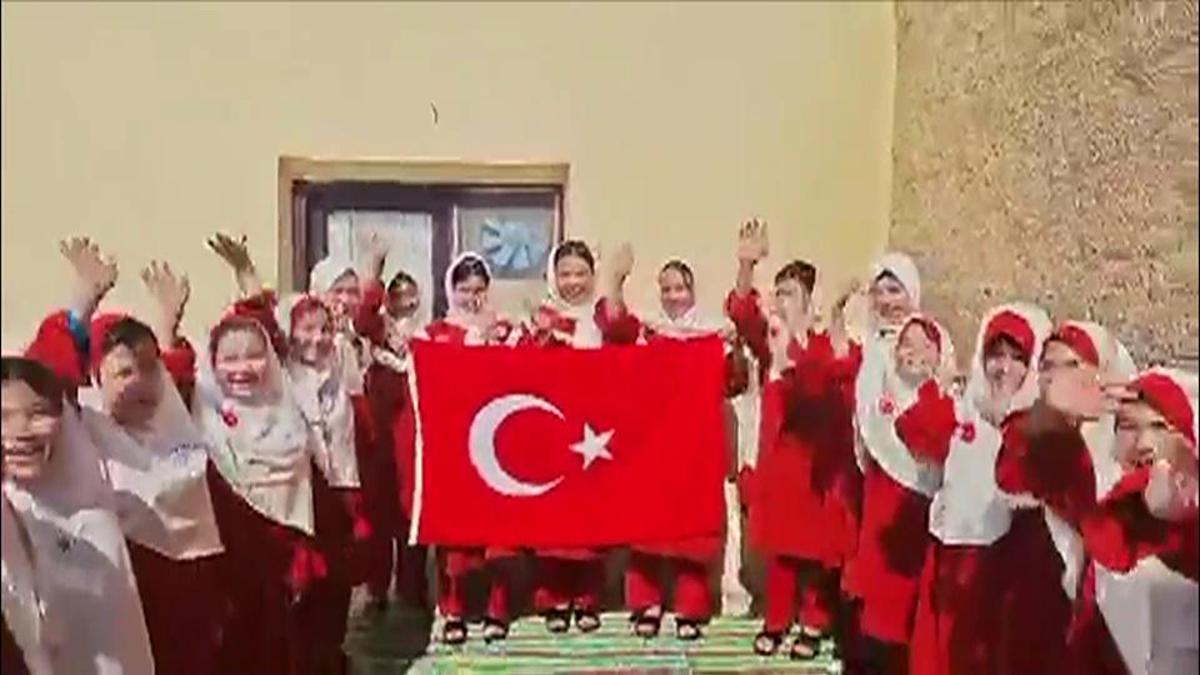 Afganistan’a bayram hediyesi gönderen Bahçeli’ye, yetim çocuklardan teşekkür