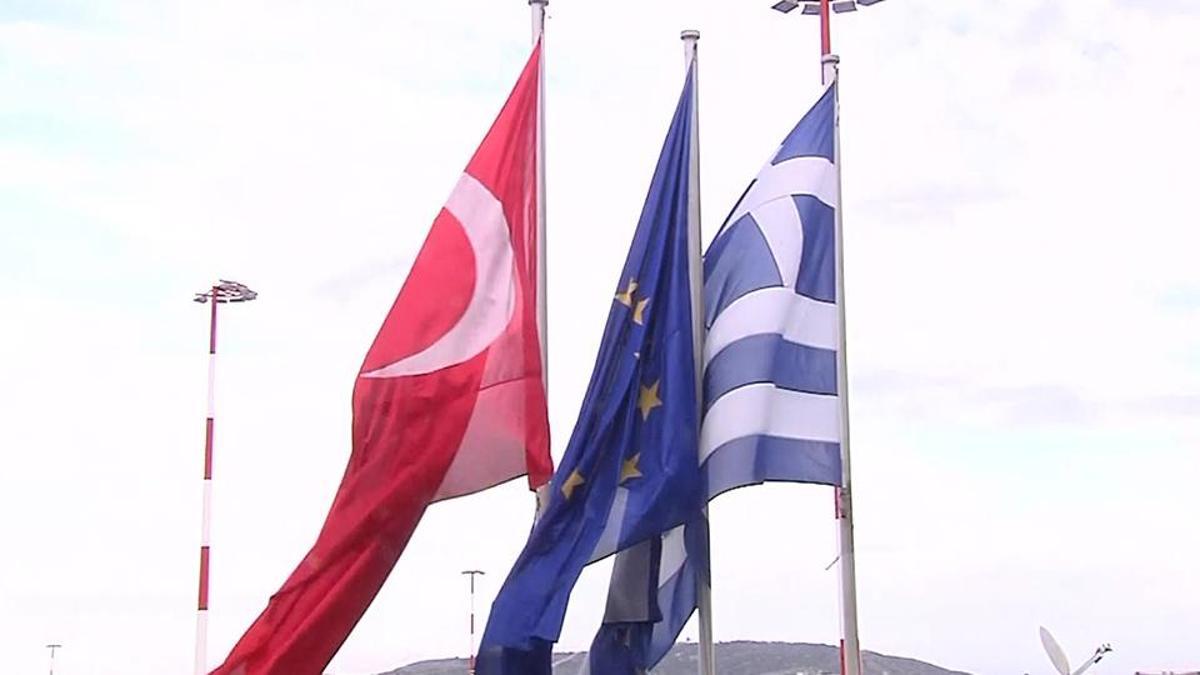 Atina’dan İran bahanesiyle adaya silah