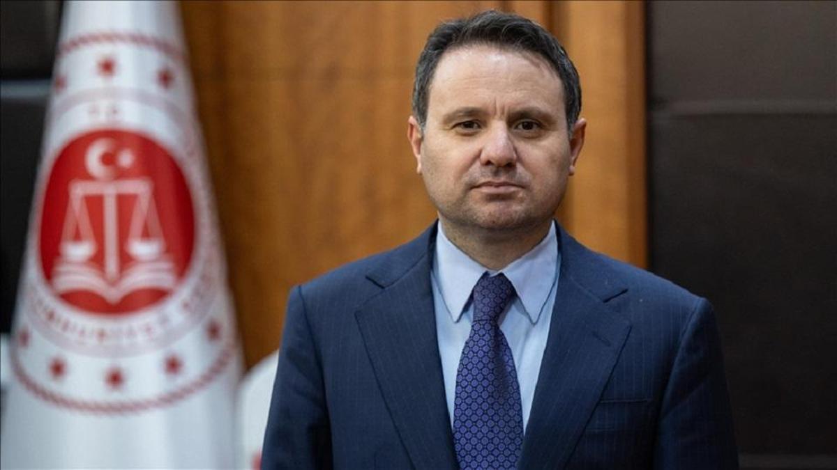 Bakan Gürlek’ten İmamoğlu açıklaması: “İsme göre değil makul şüpheye göre soruşturma var”