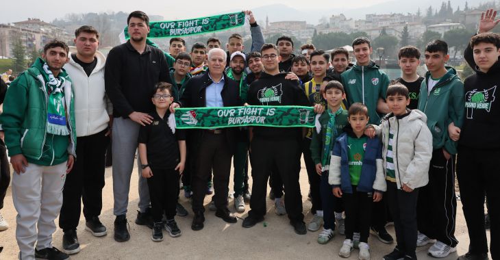 Başkan Bozbey, Bursaspor taraftarlarıyla şampiyonluk heyecanını paylaştı