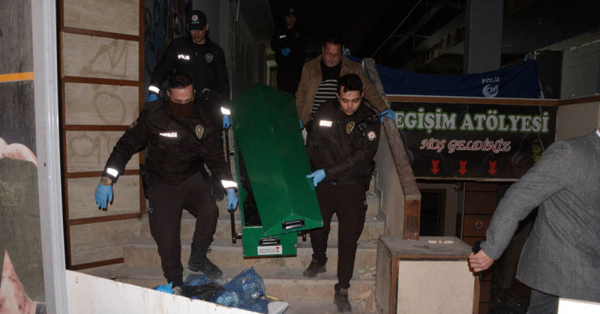 Çıplak halde kanlar içinde bulundu