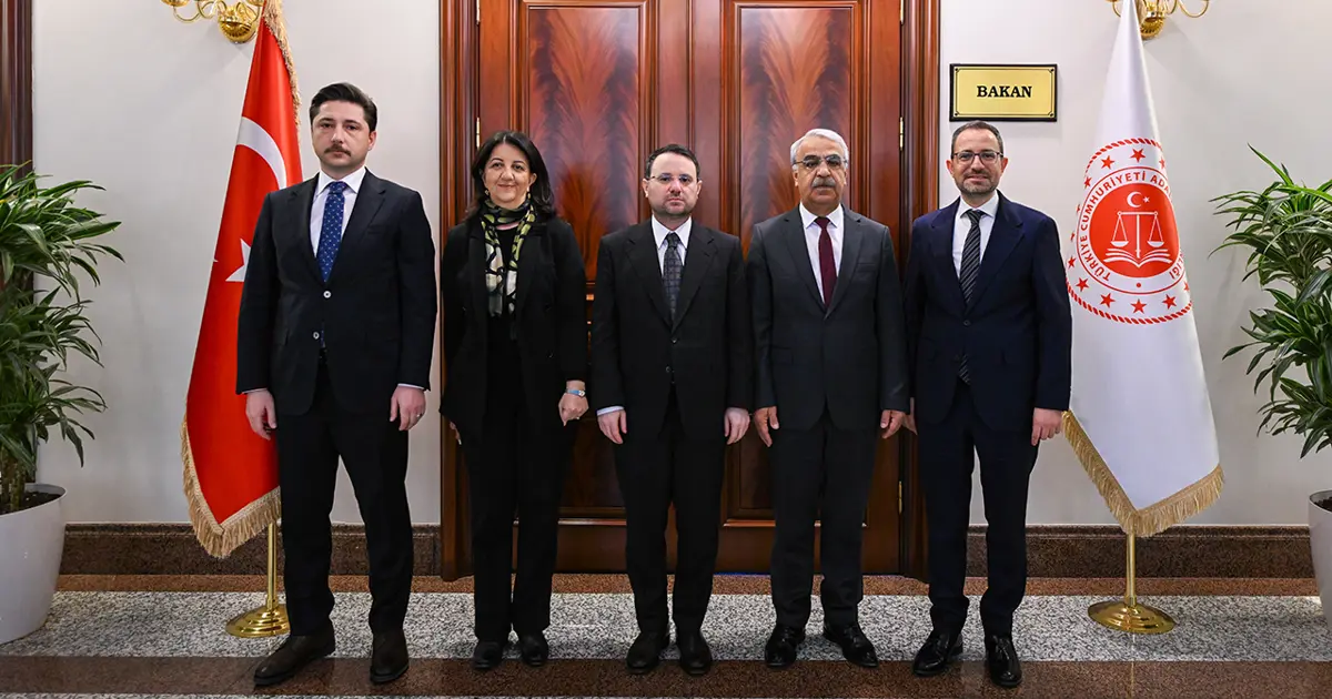 DEM Parti’den iki bakanlıkta yasal düzenleme görüşmesi