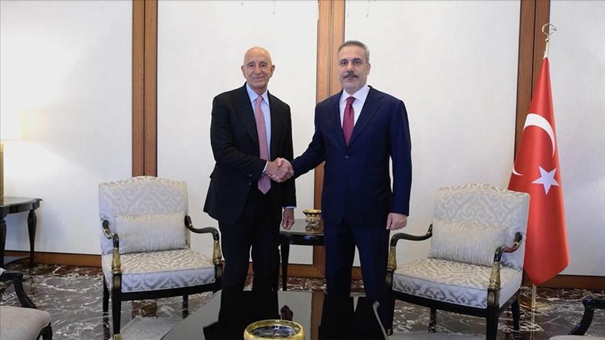 Dışişleri Bakanı Hakan Fidan, ABD’nin Ankara Büyükelçisi Barrack’ı kabul etti