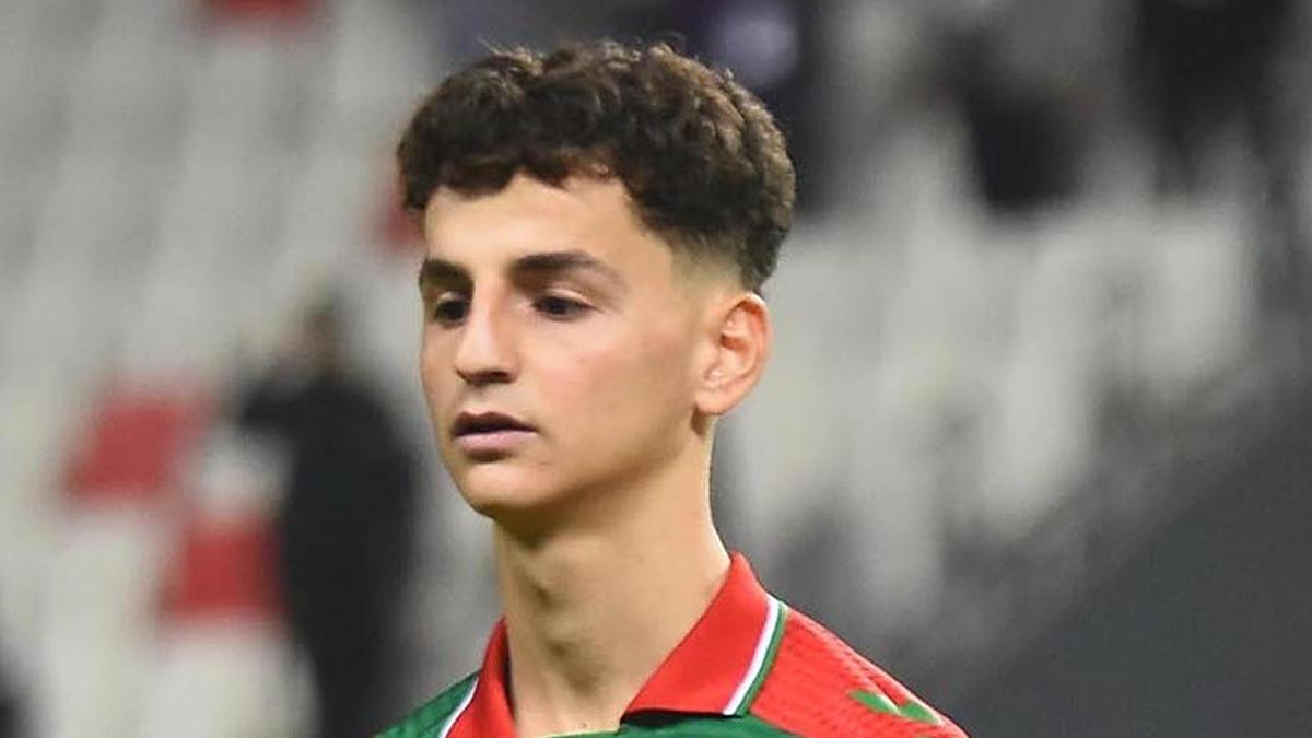 Fenerbahçe’nin Karşıyaka’dan transferi Adem, formayı kaptırdı