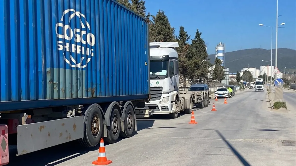 İki TIR arasında feci son!