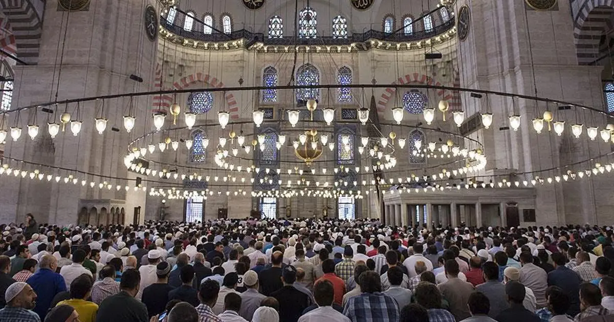 İl il bayram namazı saatleri 2026: Bayram namazı saat kaçta? İstanbul, Ankara, İzmir ve tüm illerin bayram namazı saat bilgisi