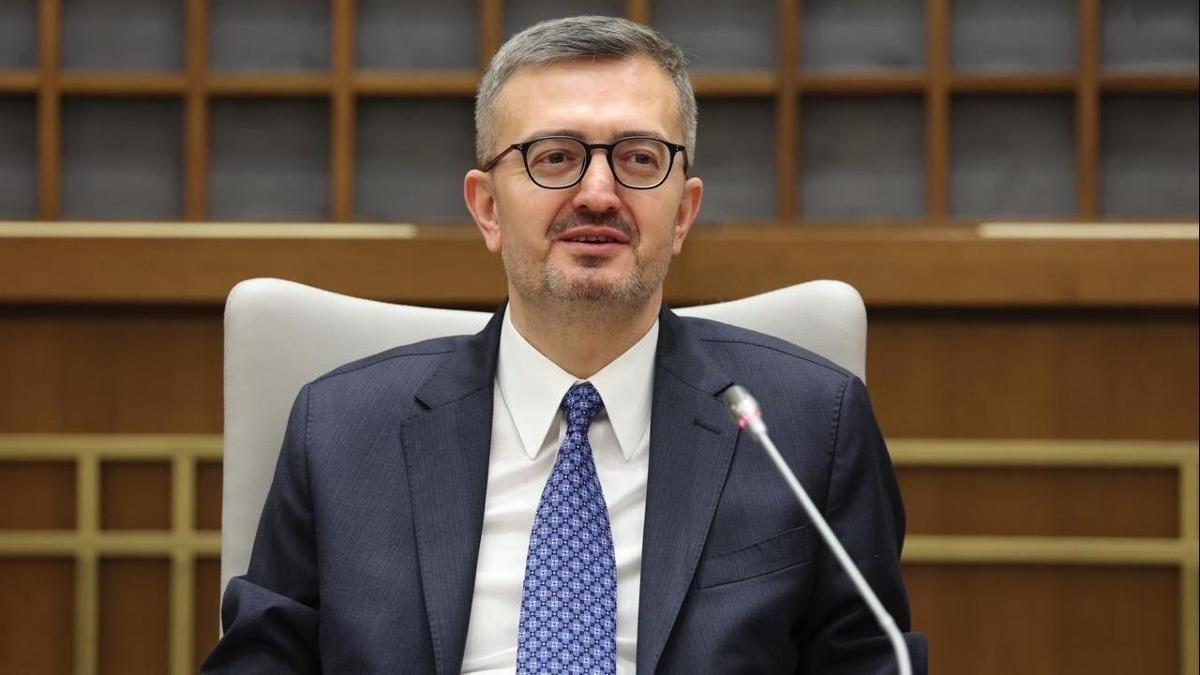İletişim Başkanı Duran: Sağlık çalışanlarımıza müteşekkiriz.