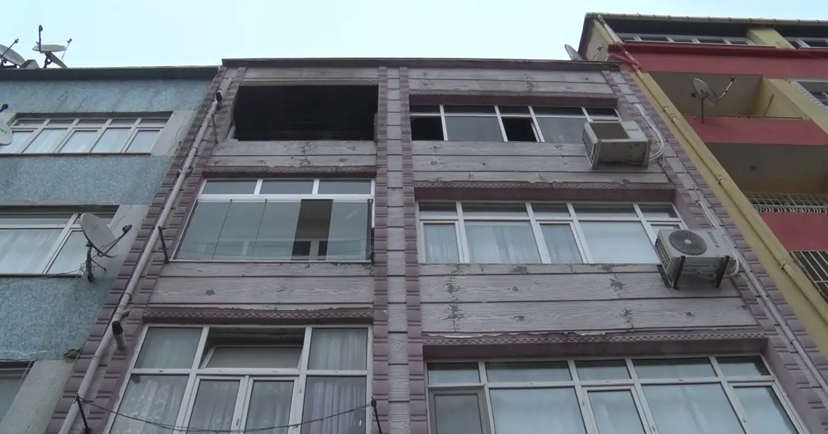 İstanbul’da dehşet. Eşini katledip evi ateşe verdi