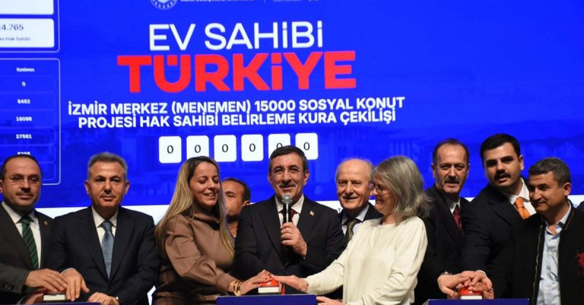 İzmir’de TOKİ kurası çekildi