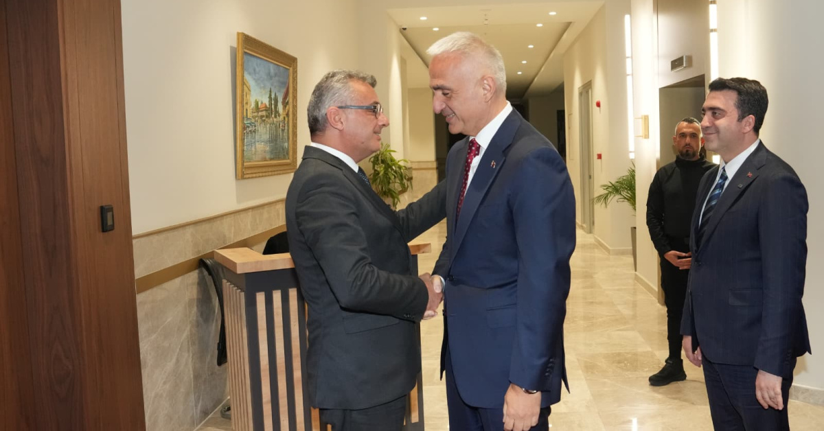 ‘KKTC’de bir bilim geri adım atmayız’